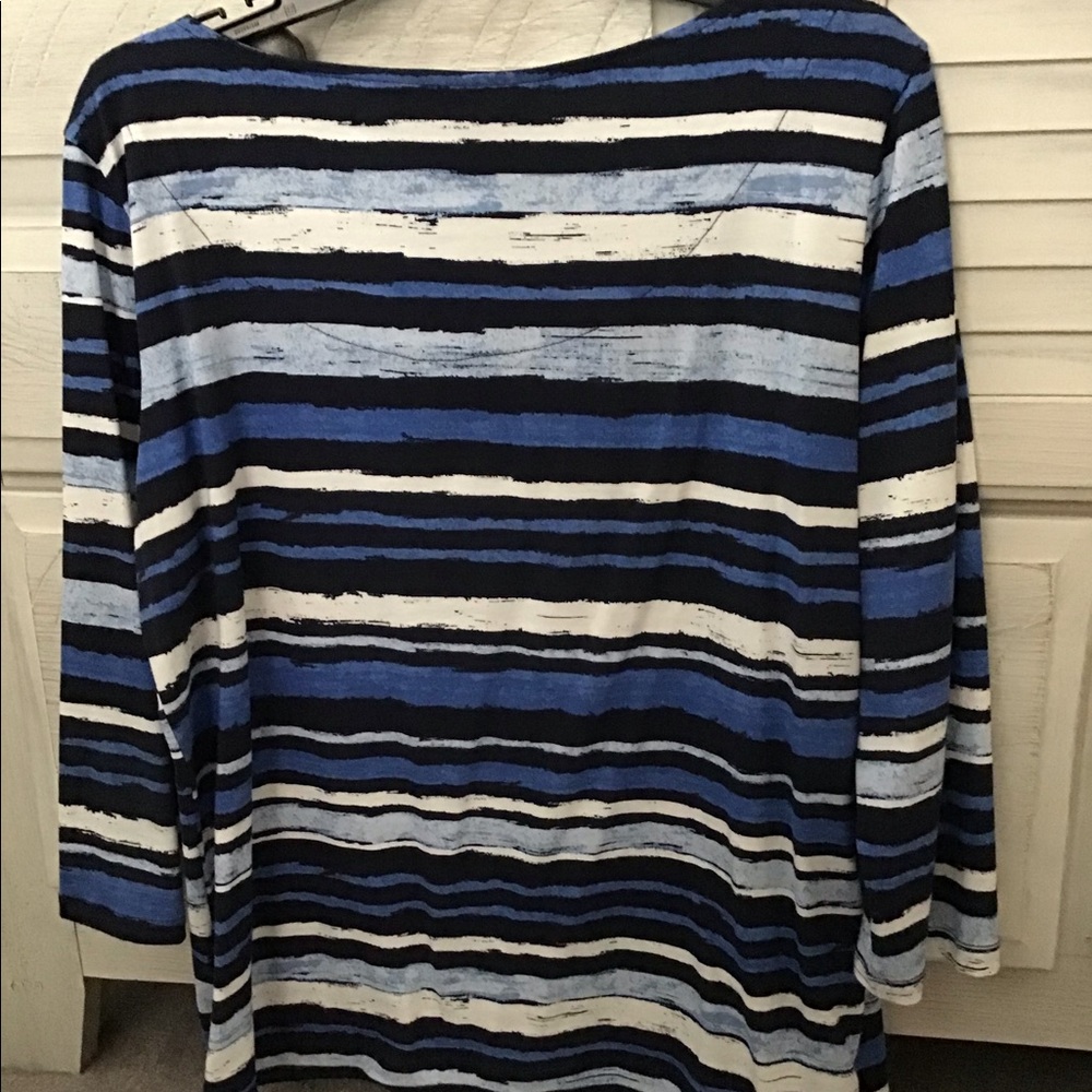 NWOT Ruby Rd top - Picture 3 of 3